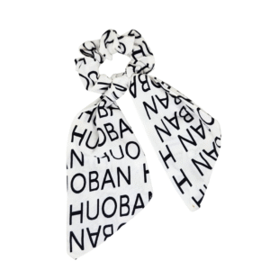Scarf Scrunchies de Letras