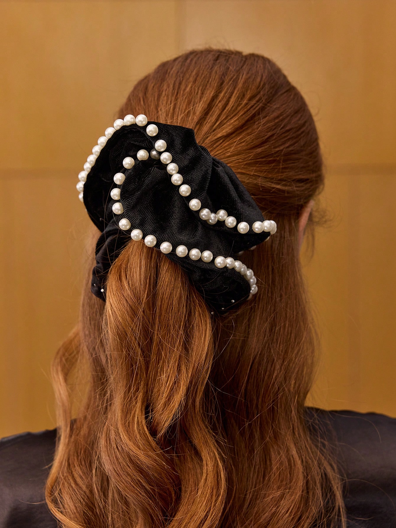 XL Black Scrunchie - Imagen 4