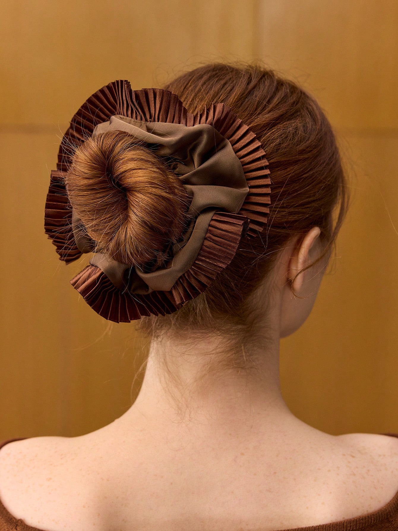 XL Brown Scrunchie - Imagen 3