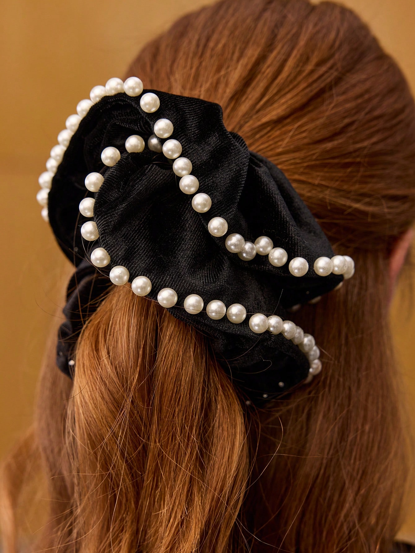 XL Black Scrunchie - Imagen 3